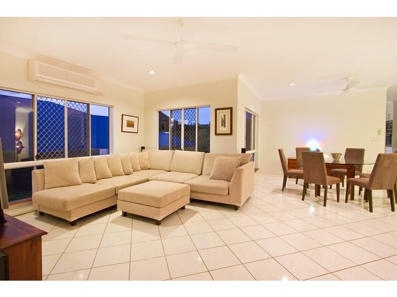 11 Barron View Dr, Freshwater QLD 4870