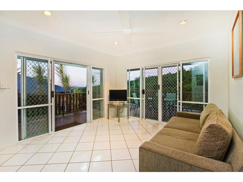 11 Barron View Dr, Freshwater QLD 4870