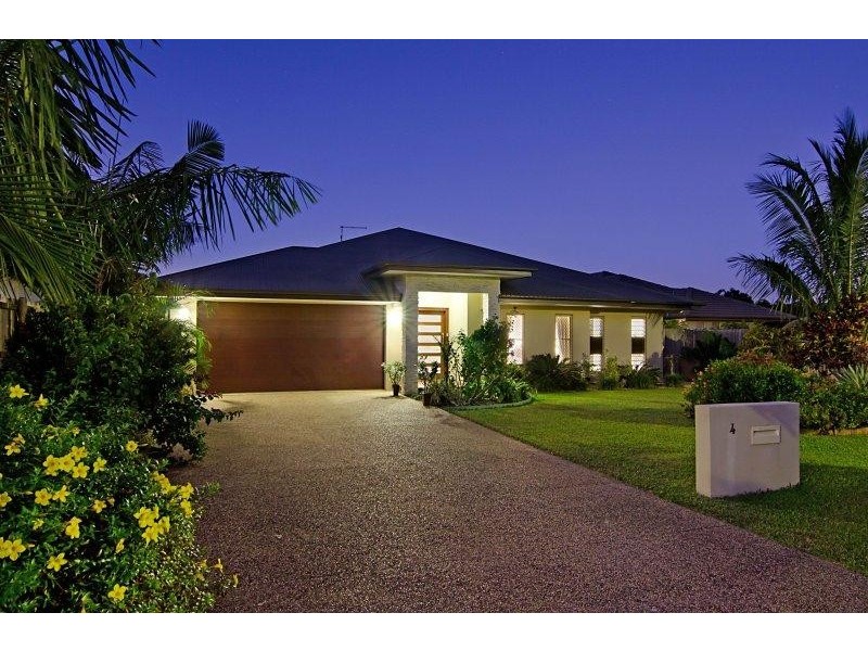 4 McAlister Avenue, Kewarra Beach QLD 4879