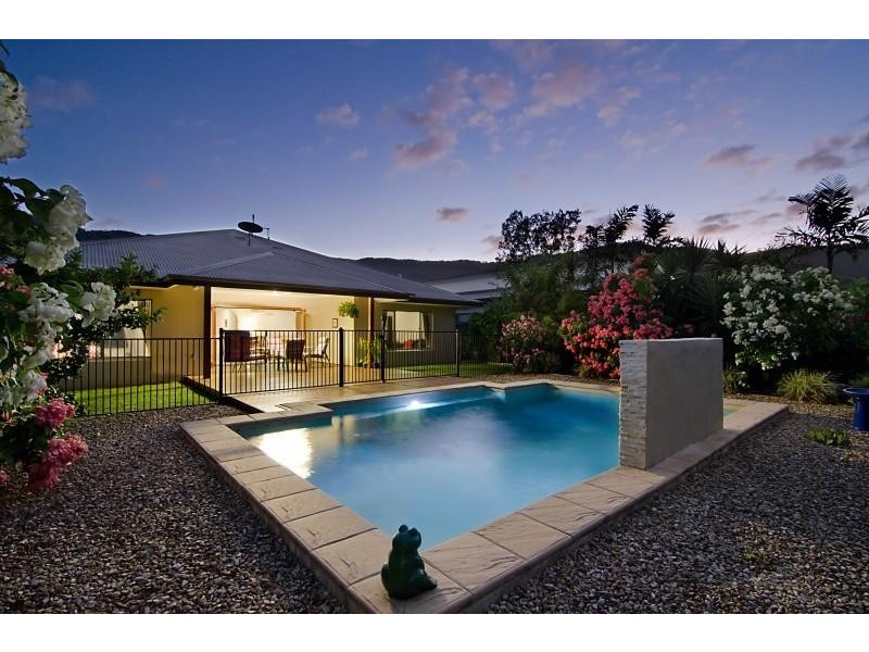 4 McAlister Avenue, Kewarra Beach QLD 4879