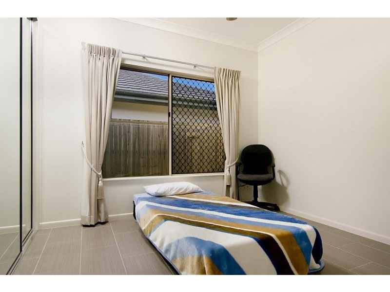 4 McAlister Avenue, Kewarra Beach QLD 4879