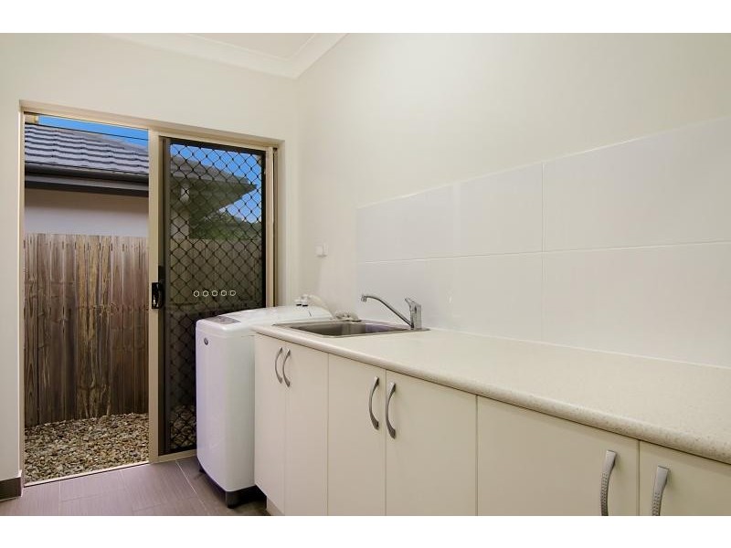 4 McAlister Avenue, Kewarra Beach QLD 4879