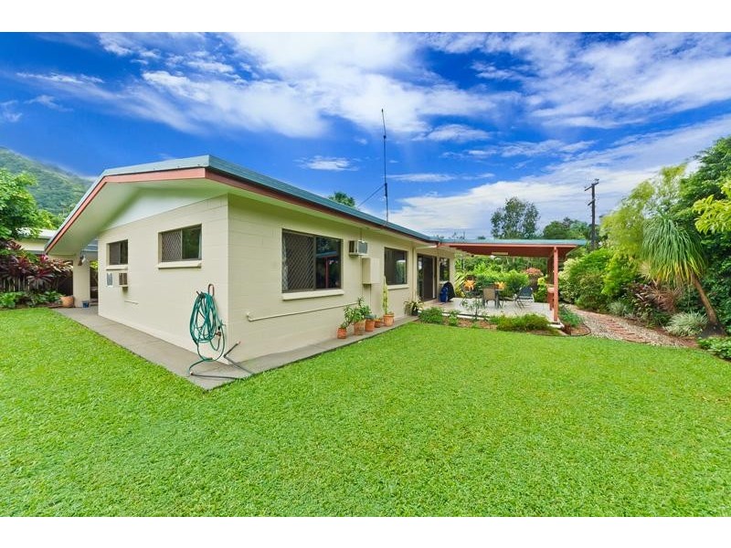 45 Beatrice Street, Mooroobool QLD 4870
