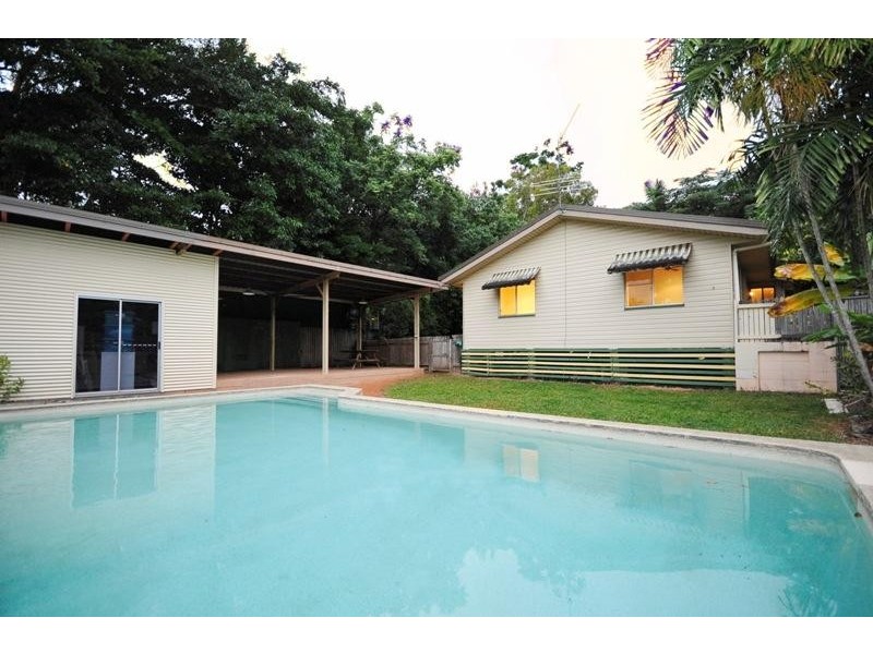 13 Dalziel Street, Stratford QLD 4870