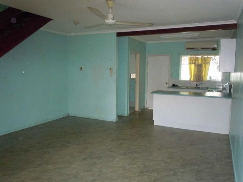 8/21 Sandown Close, Woree QLD 4868