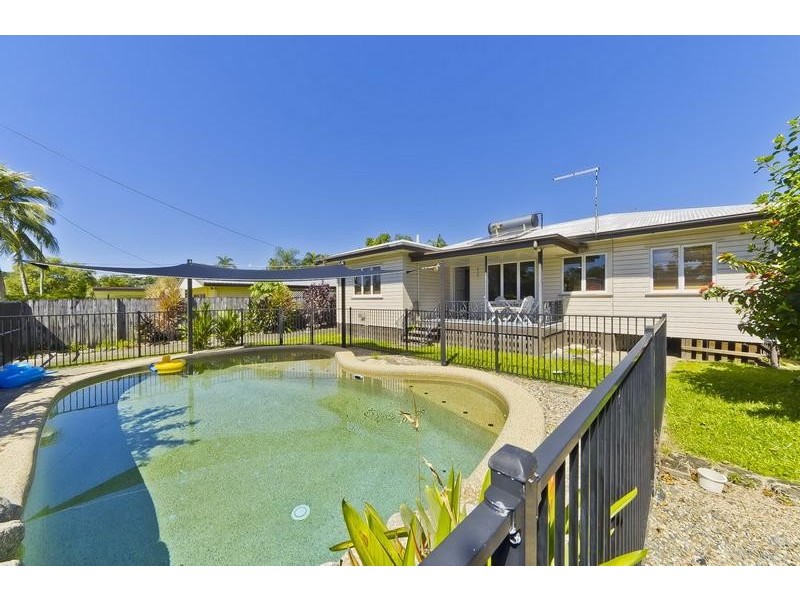 27 Watson Street, Earlville QLD 4870