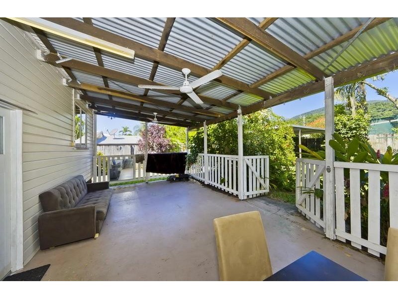 27 Watson Street, Earlville QLD 4870