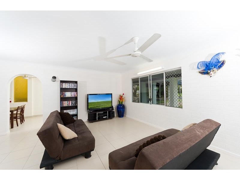 15 Granadilla Drive, Earlville QLD 4870