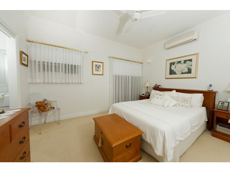 7 Rhapis Court, Whitfield QLD 4870
