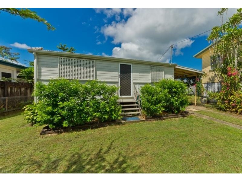 225 Spence Street, Bungalow QLD 4870