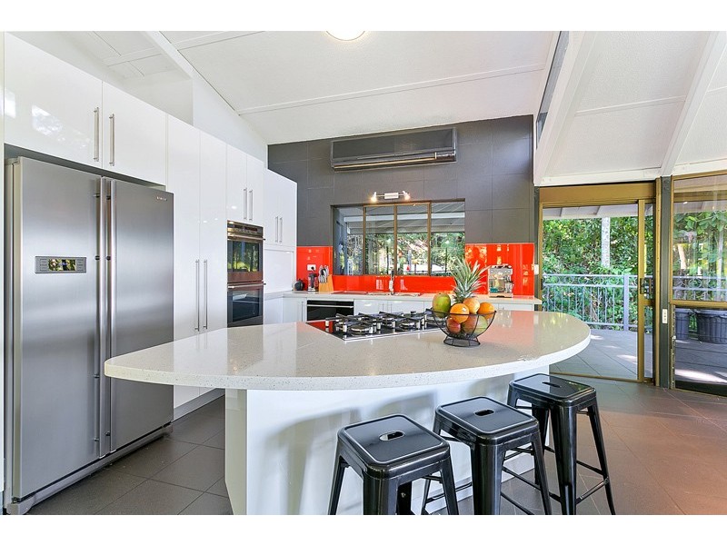 30 Collins Avenue, Edge Hill QLD 4870