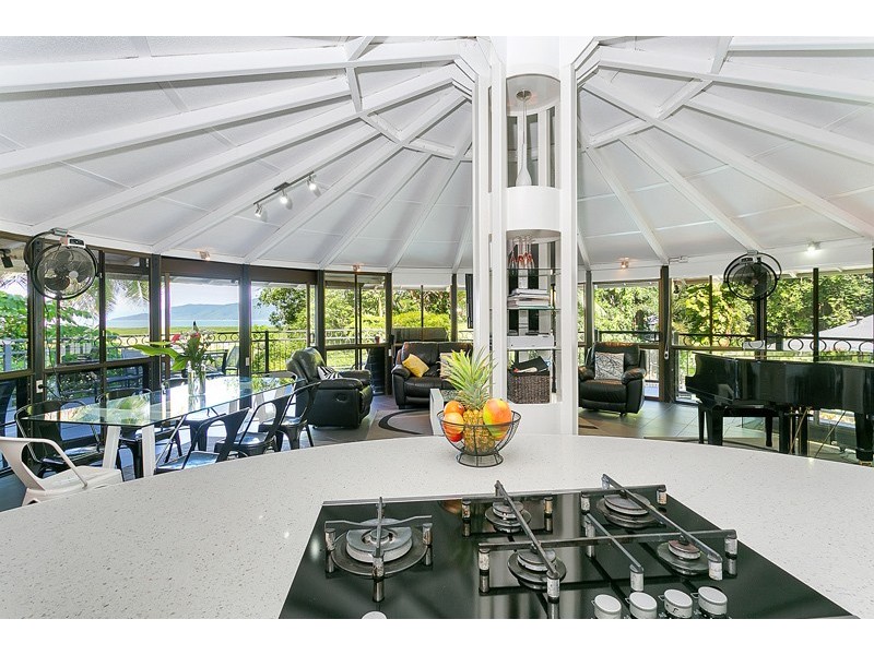 30 Collins Avenue, Edge Hill QLD 4870