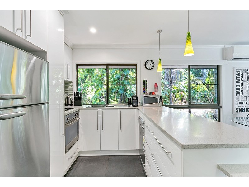 30 Collins Avenue, Edge Hill QLD 4870