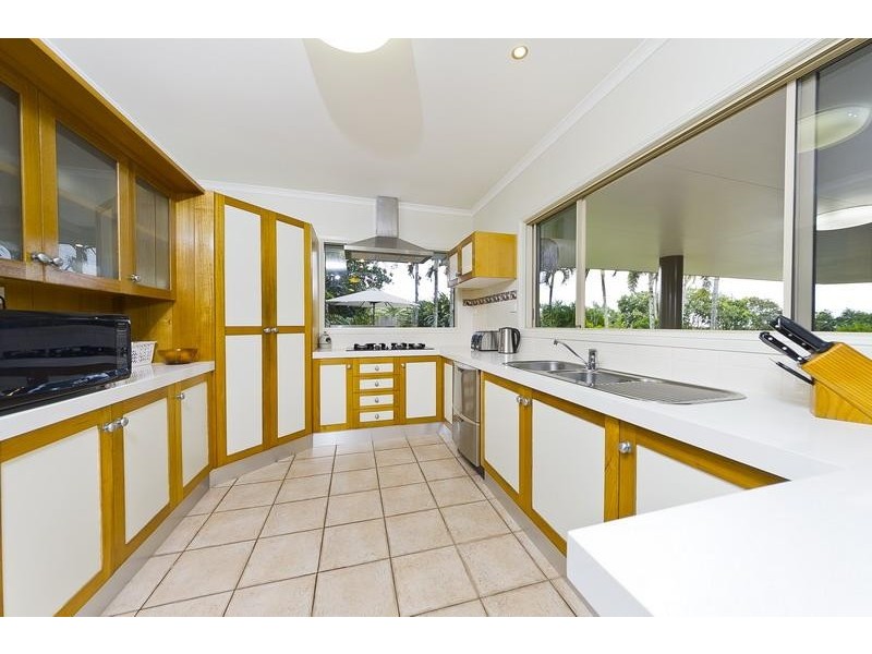 43 Southerden Drive, Mooroobool QLD 4870