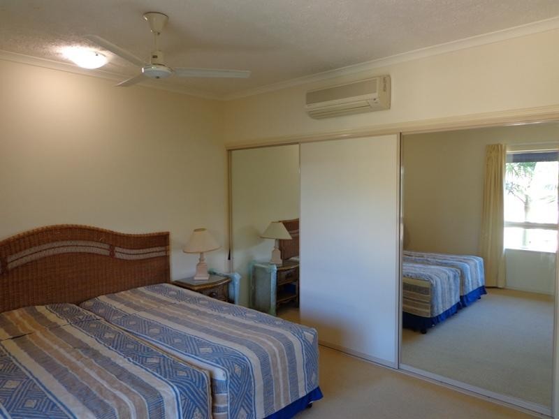 1215/373 McLeod St, Cairns North QLD 4870