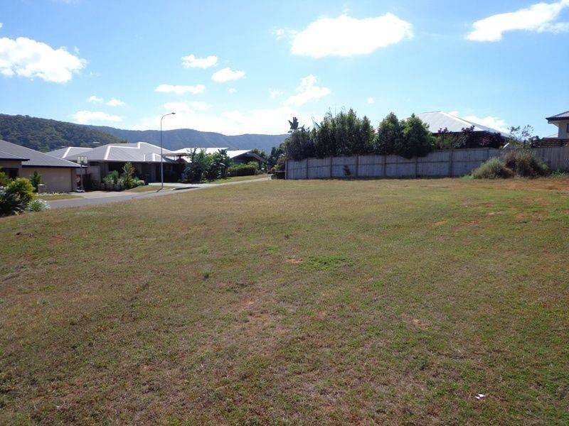 5 Port Close, Trinity Beach QLD 4879