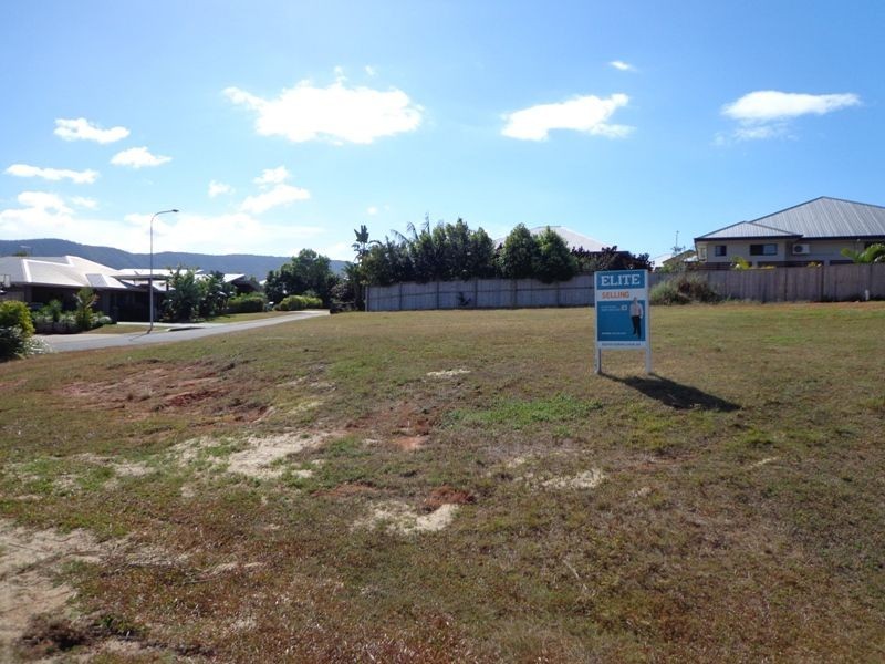 5 Port Close, Trinity Beach QLD 4879