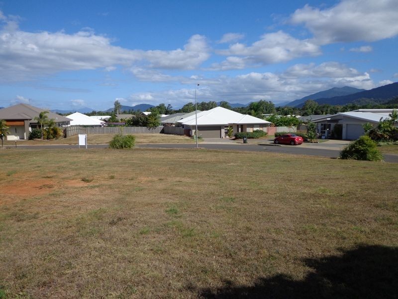 5 Port Close, Trinity Beach QLD 4879