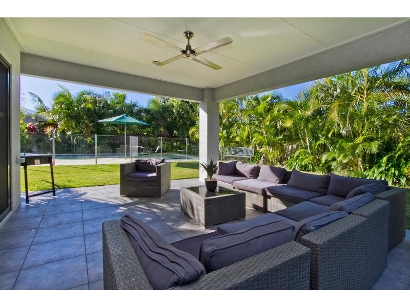 15 Iridescent Close, Trinity Park QLD 4879