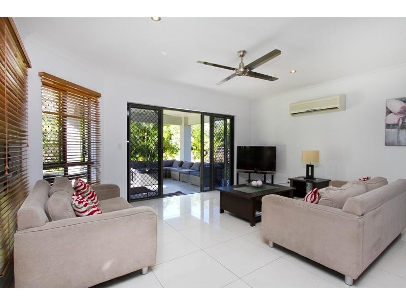 15 Iridescent Close, Trinity Park QLD 4879