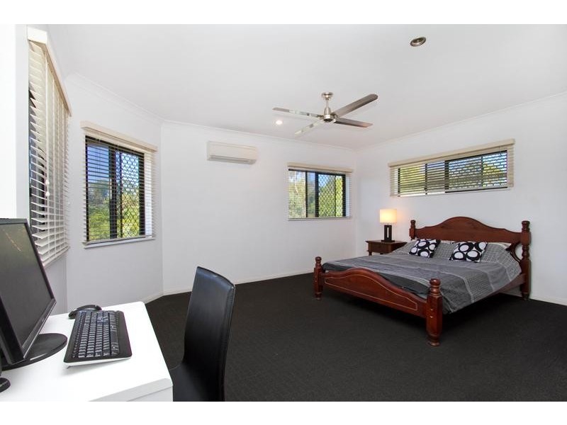 15 Iridescent Close, Trinity Park QLD 4879