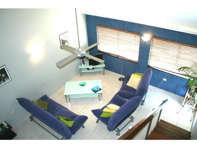 14/239 Lake Street, Cairns North QLD 4870