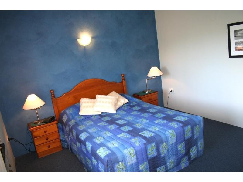 14/239 Lake Street, Cairns North QLD 4870