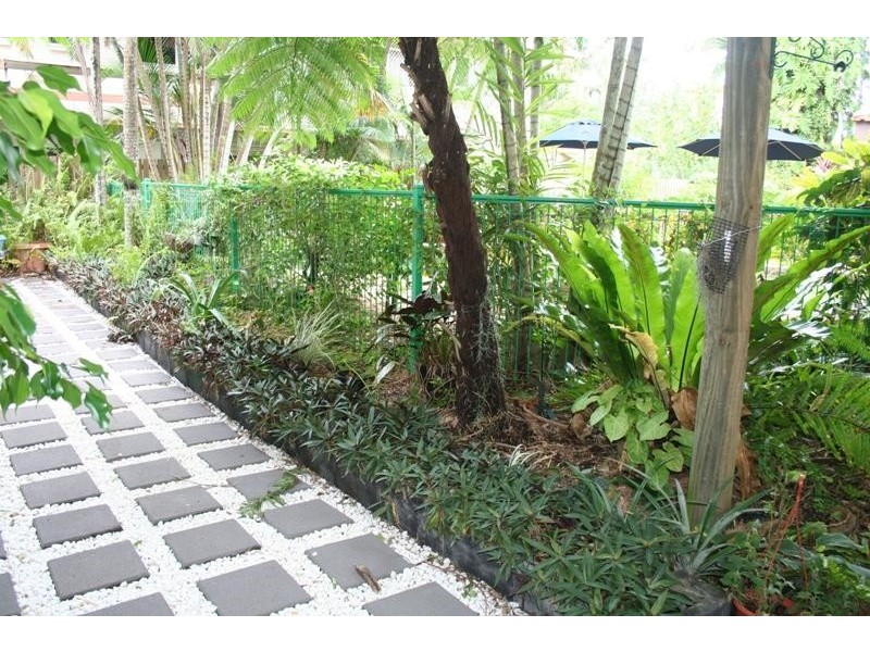 14/239 Lake Street, Cairns North QLD 4870