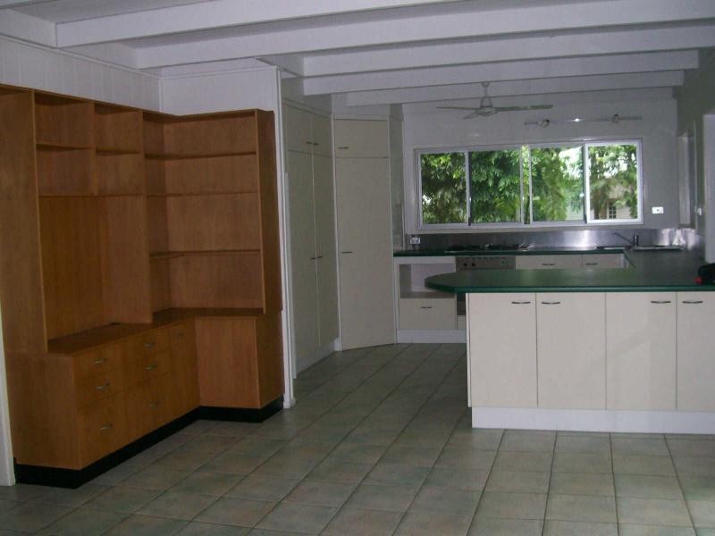 86 Walsh Street, Edge Hill QLD 4870
