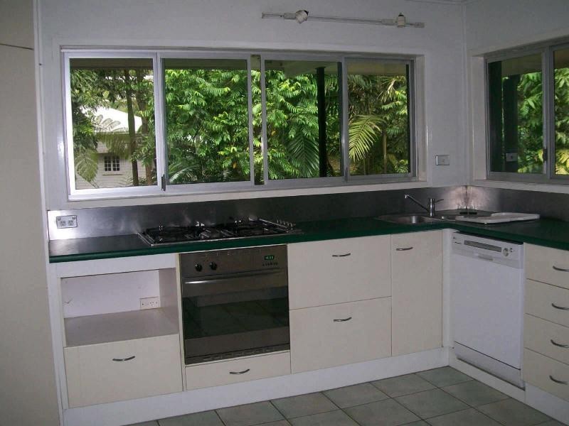 86 Walsh Street, Edge Hill QLD 4870