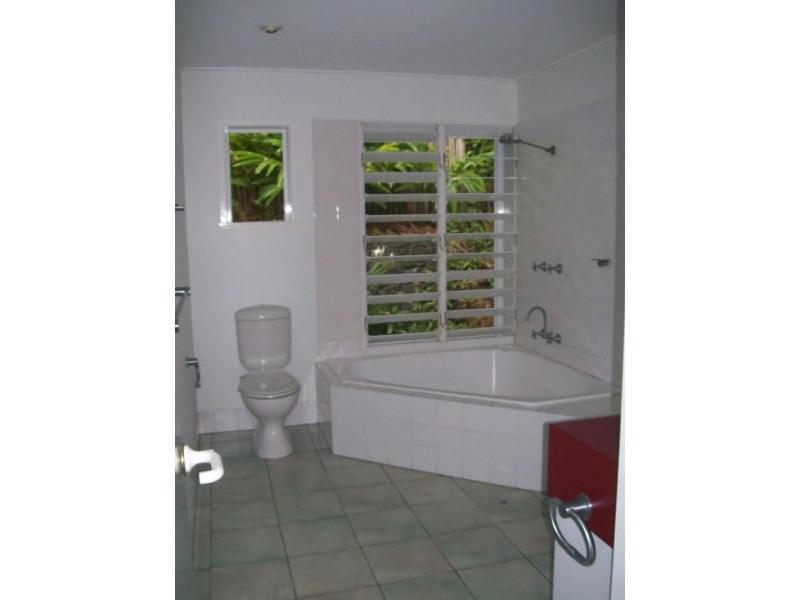 86 Walsh Street, Edge Hill QLD 4870