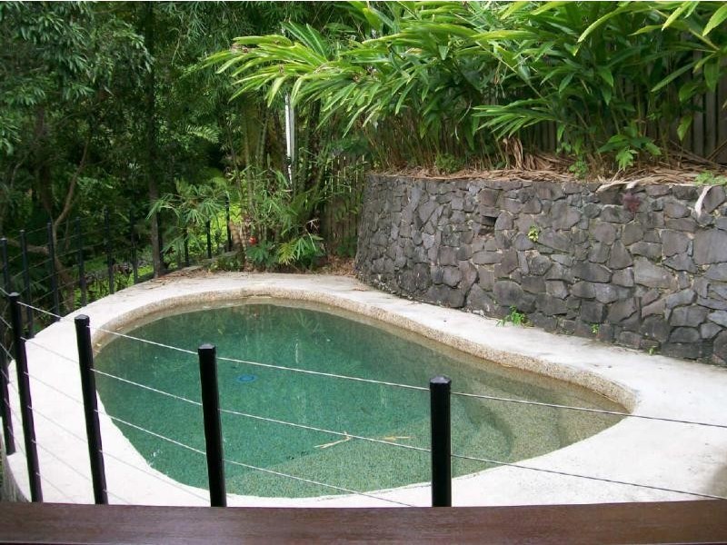 86 Walsh Street, Edge Hill QLD 4870