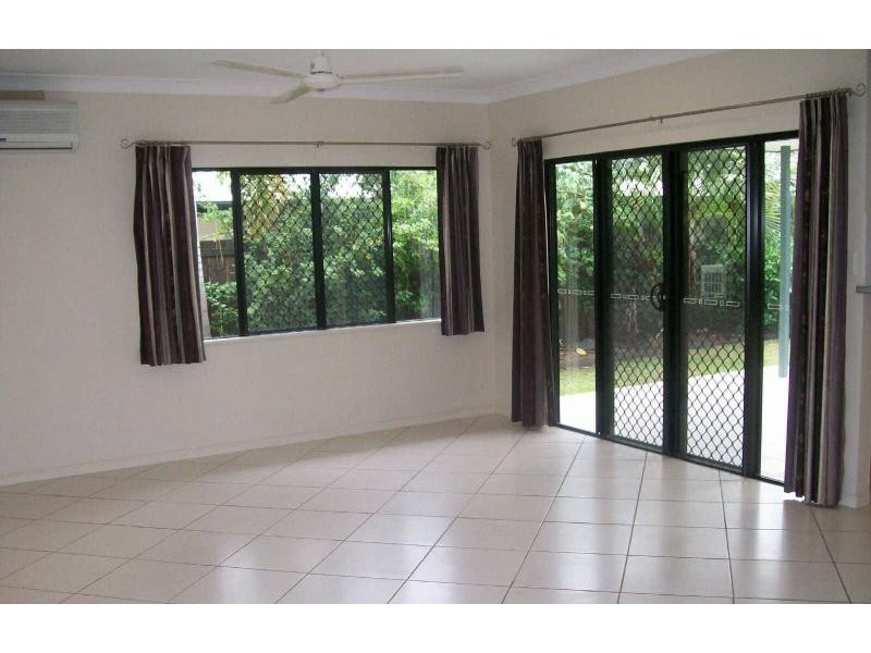 13 Bronte Close, Kewarra Beach QLD 4879