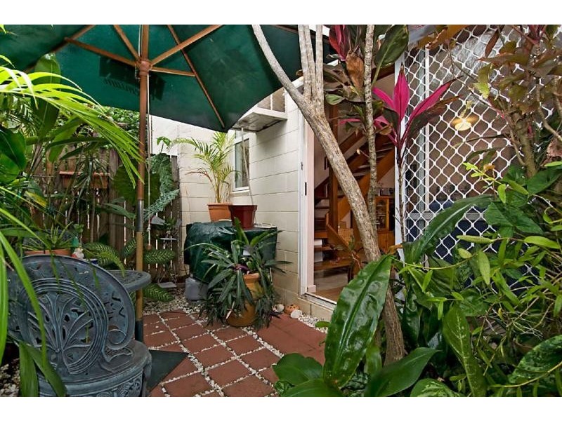 6/21 Sandown Close, Woree QLD 4868