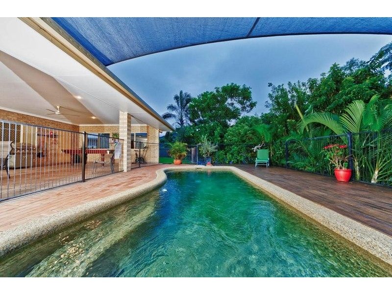 80 Koppen Terrace, Mooroobool QLD 4870