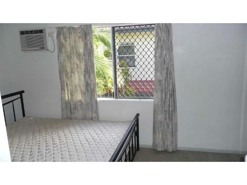 2/60 Charles Street, Windsor Gardens, Cairns QLD 4870