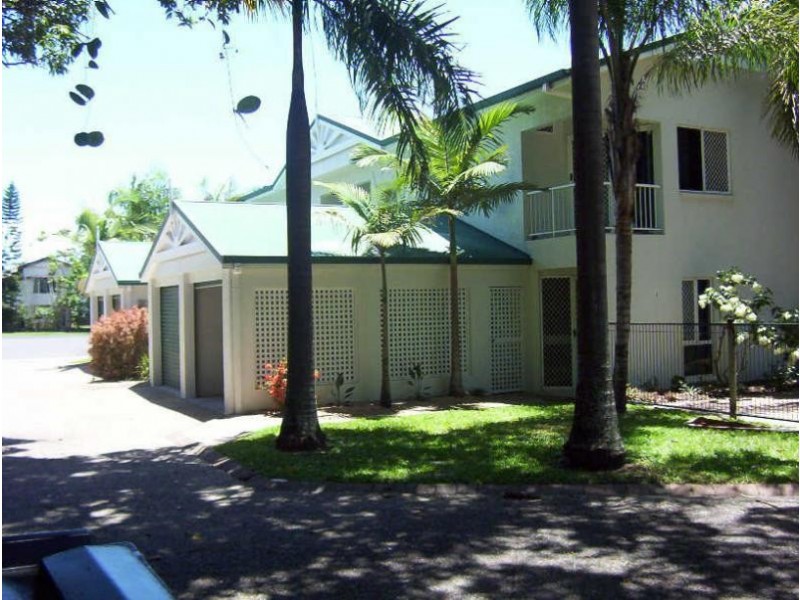 2/60 Charles Street, Windsor Gardens, Cairns QLD 4870