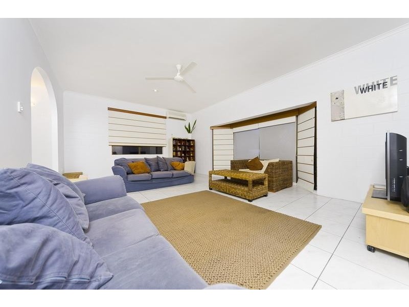 14 Di Savia Close, Whitfield QLD 4870