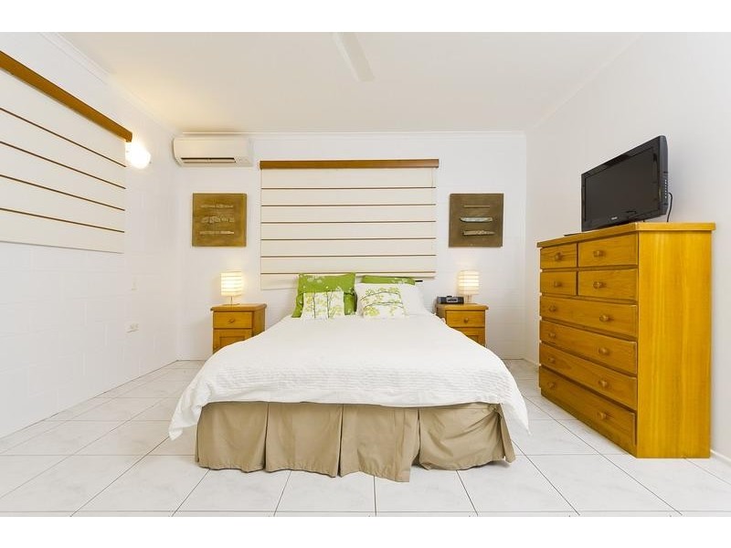 14 Di Savia Close, Whitfield QLD 4870