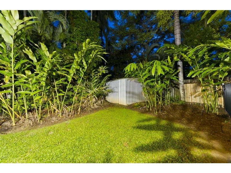 14 Di Savia Close, Whitfield QLD 4870