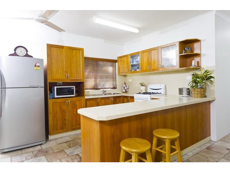 213 Robert Road, Bentley Park QLD 4869