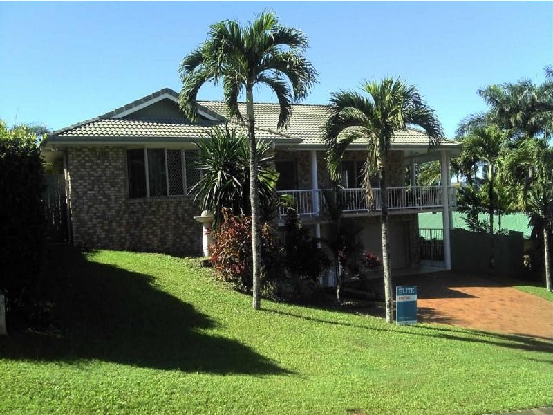 40 Summer Hill Drive, Mooroobool QLD 4870