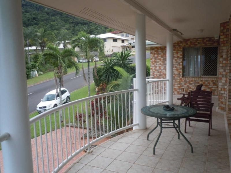 40 Summer Hill Drive, Mooroobool QLD 4870