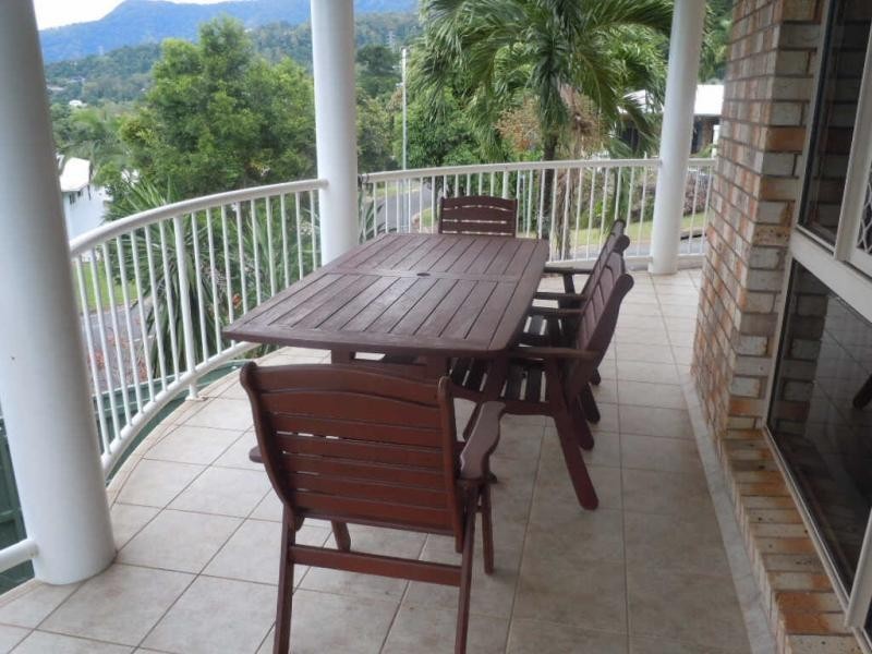 40 Summer Hill Drive, Mooroobool QLD 4870