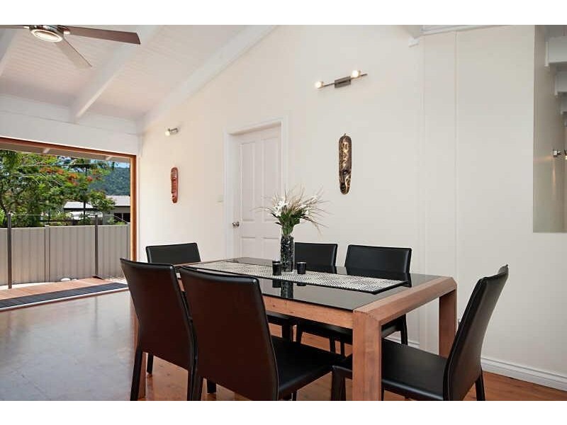 7 Aldinga Close, Whitfield QLD 4870