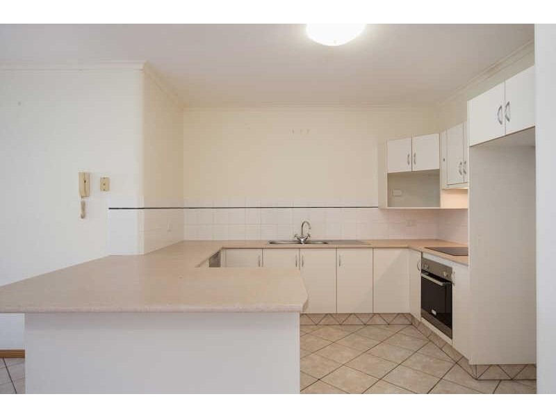 3/34 Digger Street, Cairns North QLD 4870