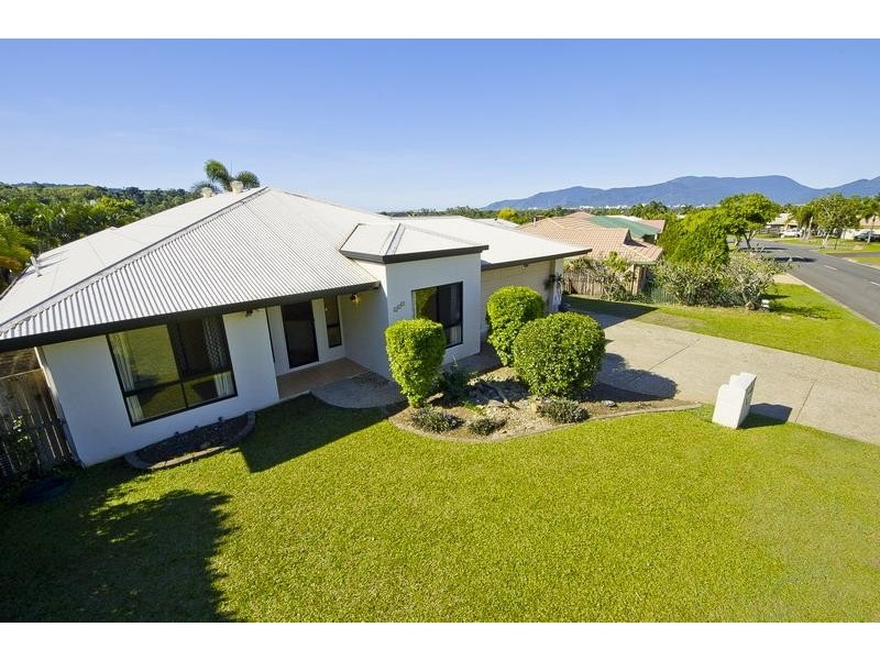 29 Cliffdale Street, Bentley Park QLD 4869