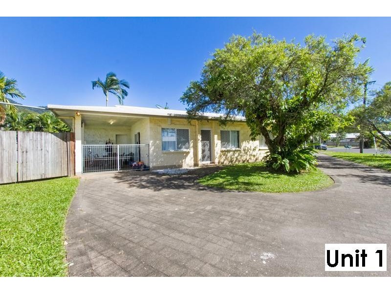 9 Deshon Street, Whitfield QLD 4870