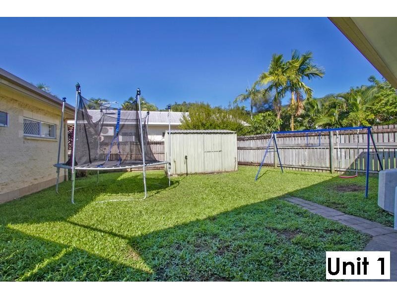 9 Deshon Street, Whitfield QLD 4870