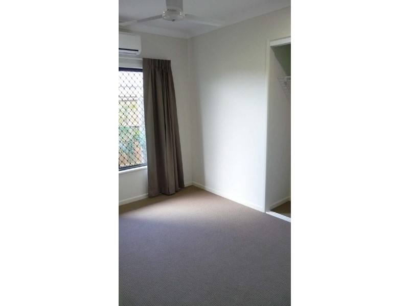 7 Seaways Street, Trinity Beach QLD 4879